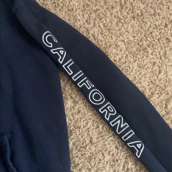 Navy Hollister sweatshirt - Picture 2 of 3